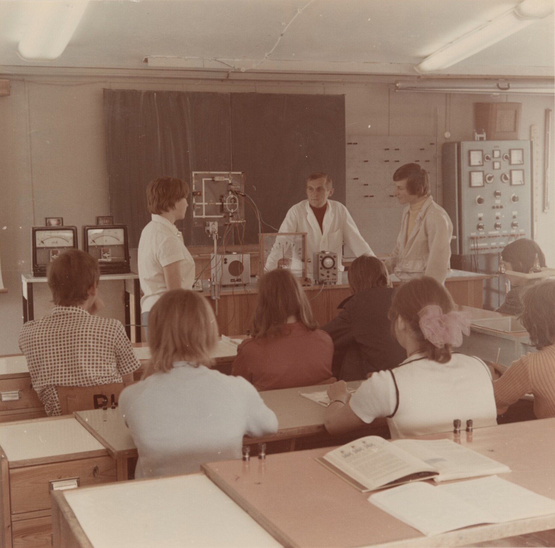 Physikkabinett in der Erweiterten Oberschule